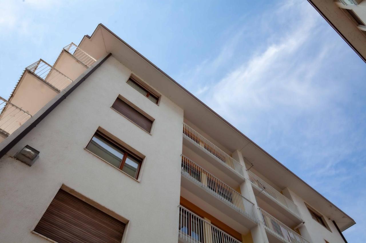 Attico Panoramico In Centro - Civetta Apartman Belluno Kültér fotó
