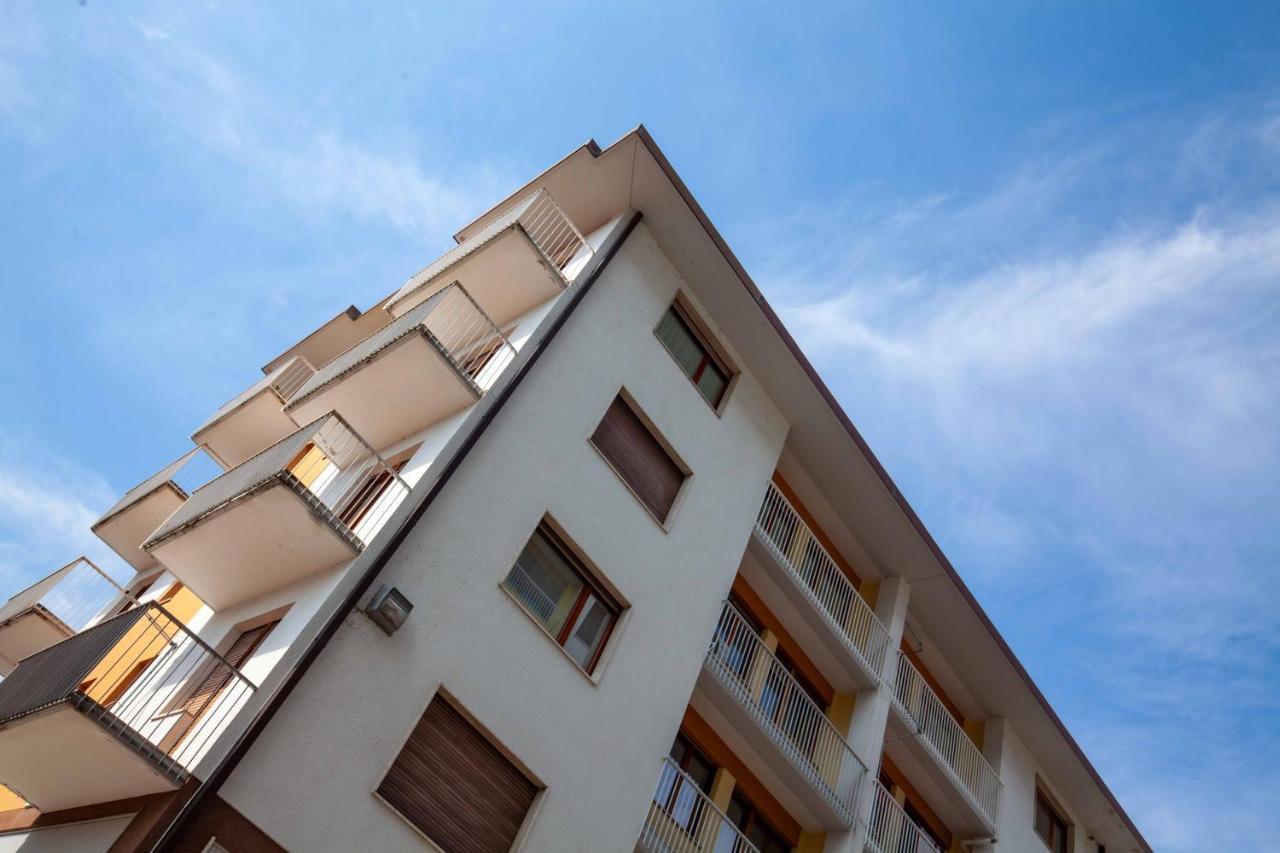 Attico Panoramico In Centro - Civetta Apartman Belluno Kültér fotó