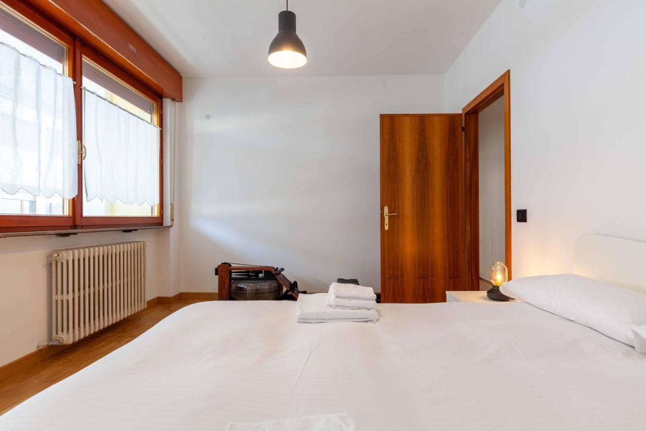 Attico Panoramico In Centro - Civetta Apartman Belluno Kültér fotó